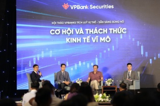 “VN-Index có khả năng chinh phục mốc trên 1.300 điểm từ nay đến cuối năm”