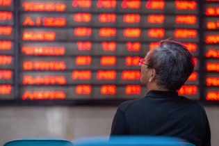 VN-Index giảm 46,21 điểm, thanh khoản trở lại vượt mốc tỷ đô 