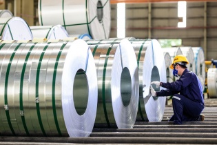 VN-Index giảm điểm phiên đầu tuần, cổ phiếu thép hút dòng tiền 