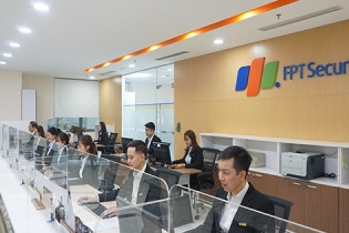 Dự tính cạnh tranh ngày càng khốc liệt, Chứng khoán FPT đặt kế hoạch đi lùi