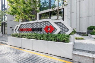 VN-Index lên cao nhất 3 năm, cổ phiếu Techcombank bứt phá