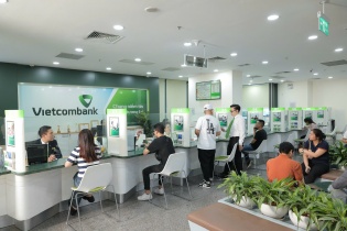 VN-Index lội ngược dòng ngoạn mục và sự trở lại của cổ phiếu vua VN-Index lội ngược dòng ngoạn mục và sự trở lại của cổ phiếu vua