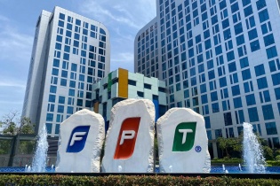 Cơ cấu danh mục quý III/2025: Hai quỹ ETF ngoại có thể giải ngân mạnh vào FPT