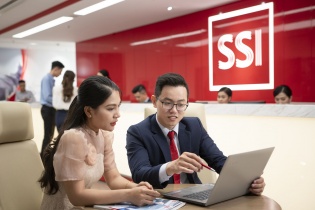 Sau đợt huy động 3.256 tỷ đồng, SSI tiếp tục chào bán cho cổ đông tỷ lệ 5:1