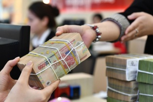 Chuyên gia dự báo về tỷ giá và lãi suất đến cuối năm