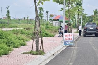 Hà Nội sẽ công khai người trả giá cao rồi bỏ cọc đất đấu giá