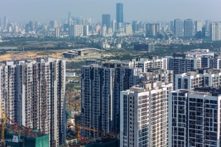 Giá 1 m2 chung cư bằng tiền lương đi làm cả năm