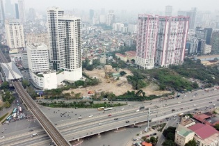 Các “ông lớn” địa ốc nộp hàng chục nghìn tỷ tiền sử dụng đất; Giá 1 m2 chung cư bằng tiền lương cả năm