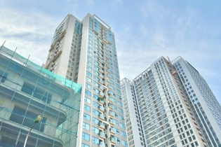 Dòng tiền rẻ chảy vào bất động sản, cẩn trọng rủi ro từ đầu cơ