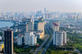 Hà Nội “chốt” bảng giá đất năm 2026; TP.HCM gỡ vướng trong việc cấp sổ hồng tại 5 dự án