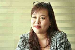 Hạnh phúc không đong đếm bằng những con số, mà bằng những nụ cười Hạnh phúc không đong đếm bằng những con số, mà bằng những nụ cười