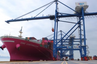 Cảng Quốc tế Lạch Huyện tiếp tục đón tuyến dịch vụ mới đi trực tiếp bờ Tây Hoa Kỳ