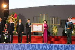 Thị xã Quảng Yên đón nhận Huân chương Độc lập hạng Nhì