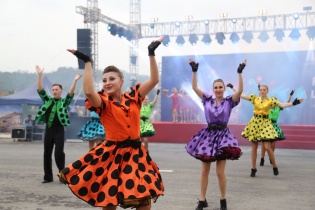 Quảng Ninh tổ chức chuỗi hoạt động du lịch dịp 30/4 - 1/5 tại Hạ Long