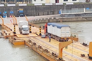 Móng Cái: Thông quan trở lại Lối mở cầu phao tạm Km3+4 Hải Yên