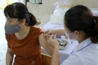 Quảng Ninh sẽ triển khai tiêm vắc-xin phòng Covid-19 mũi 4 từ ngày 6/6