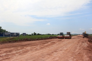 Đường nối cao tốc Vân Đồn - Móng Cái đến Cảng Vạn Ninh đã đi được nửa đường