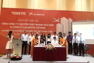 Chuyển phát nhanh truyền thống EMS bắt tay với "kỳ lân" Lalamove