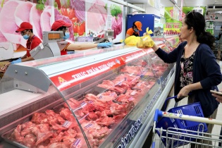 Giảm giá thịt lợn bao nhiêu thì doanh nghiệp có lãi