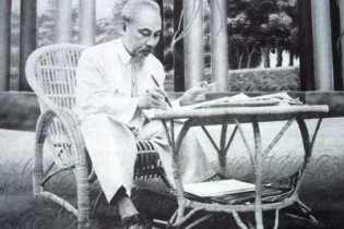 Loạt chương trình chào mừng kỷ niệm 125 năm ngày sinh Chủ tịch Hồ Chí Minh