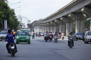 Doanh nghiệp đề xuất quảng cáo trên rào chắn đường sắt đô thị Hà Nội