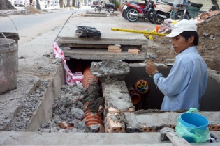 Chủ tịch UNND Hà Nội "thúc" 4 Sở, 5 doanh nghiệp hạ ngầm cáp