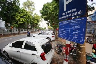 Hà Nội nghiên cứu thí điểm phương án dừng đỗ xe thông minh tại lòng đường