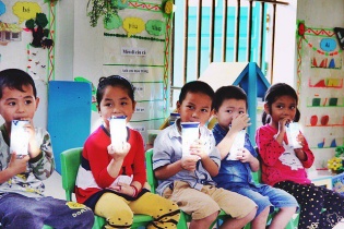 Hà Nội chốt 3 đơn vị tham gia đấu thầu chương trình sữa học đường