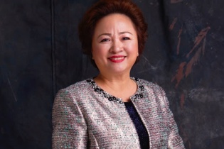 Madame Nguyễn Thị Nga đề nghị Hà Nội cho khách sạn, sân golf mở cửa lại