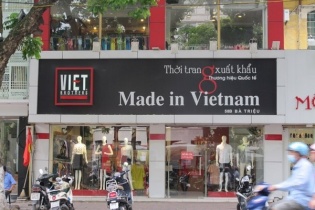 Hà Nội muốn các cửa hàng thời trang, mỹ phẩm mở cửa sau 9h sáng