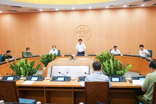 Hà Nội giảm thời gian họp phòng chống Covid-19 để tập trung chăm lo sản xuất, đời sống