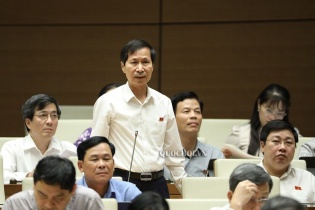 Quốc hội "phá lệ", đại biểu đầy tâm tư 