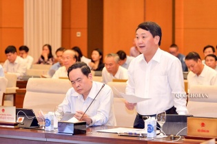 Chi tiền tỷ mua quà tặng đại biểu dự đại hội là chưa thực hiện tiết kiệm