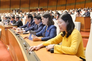 Không được thế chấp, góp vốn bằng quyền sử dụng đất đất quốc phòng, an ninh