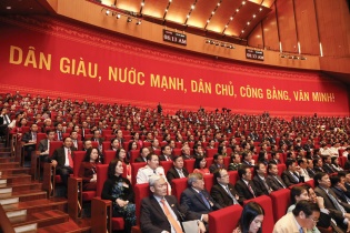 Thông qua số lượng Ủy viên Ban Chấp hành Trung ương Đảng khoá XIII