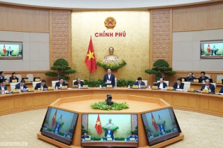 Cơ cấu lại nền kinh tế phù hợp với bối cảnh đại dịch Covid-19