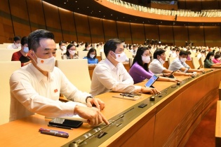 5 năm vay 3,068 triệu tỷ, Quốc hội yêu cầu cải cách tiền lương từ ngày 1/7/2022