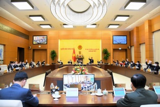 Giải thích việc xử lý hình sự hành vi “vi phạm bí mật kinh doanh”