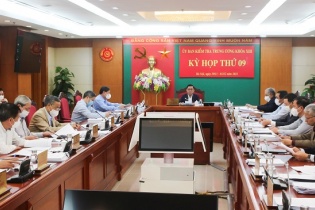 Đề nghị kỷ luật Bí thư huyện Ủy Cô Tô và nguyên Thứ trưởng Bộ Y tế Cao Minh Quang
