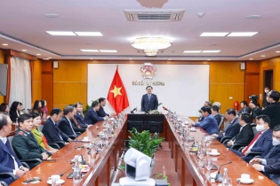 Chủ tịch Quốc hội: Ngành Công thương phải có “mãnh lực” vươn lên