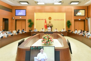 Ủy ban Thường vụ Quốc hội họp chuyên đề, xem xét 11 luật, pháp lệnh và nghị quyết