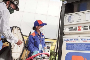 Cơ quan của Quốc hội lên tiếng về điều hành giá xăng dầu