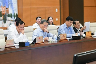 Không nên phá giá VND để kiểm soát lạm phát