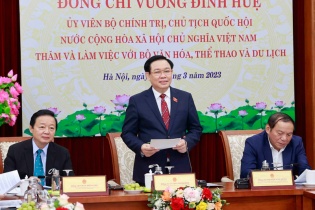 Khẩn trương hoàn thiện thể chế, bảo đảm nguồn lực phát triển văn hóa