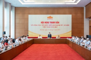 Tìm kiếm năng lượng mới trong các động lực tăng trưởng hiện hữu 