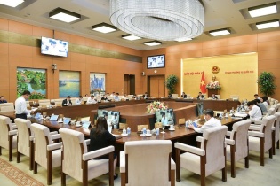 Nên cho doanh nghiệp tư nhân được hành nghề công chứng