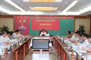 Đề nghị kỷ luật hàng loạt cán bộ 