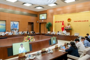 Tiếp tục cho ý kiến sửa đổi Luật Dược, Luật Công đoàn