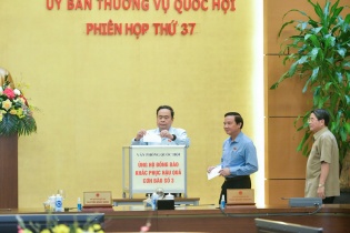 Tập trung cao độ gỡ khó về thể chế, dồn sức cho phát triển kinh tế