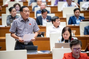 Bất động sản “hư hư ảo ảo”, đại biểu chỉ ra nhiều bất ổn của thị trường 